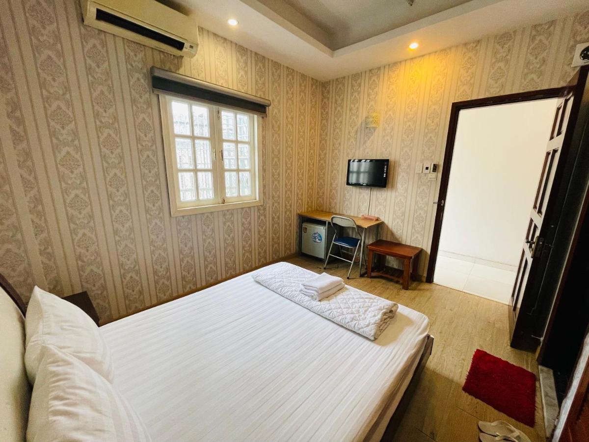 Hotel Quynh Anh Thành Pho Ho Chí Minh Esterno foto