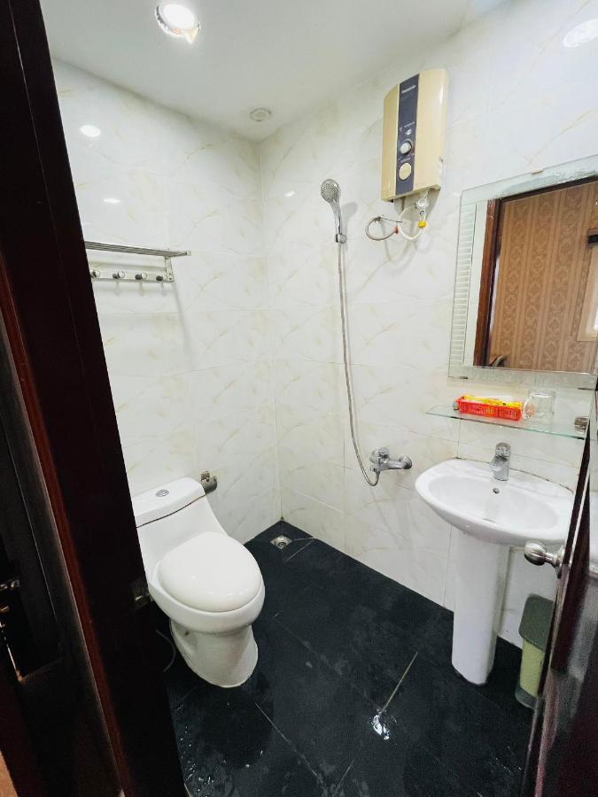Hotel Quynh Anh Thành Pho Ho Chí Minh Esterno foto