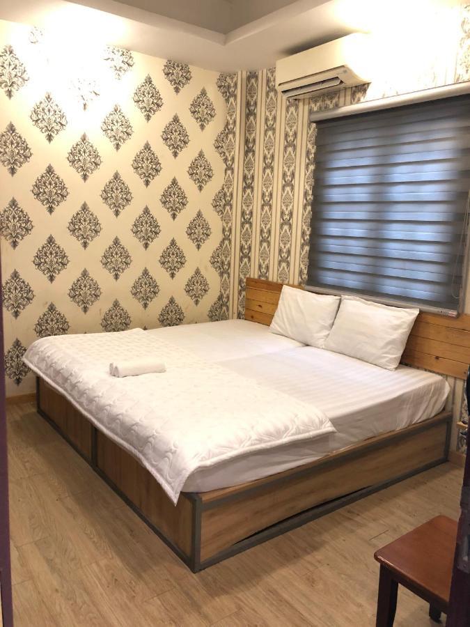 Hotel Quynh Anh Thành Pho Ho Chí Minh Esterno foto