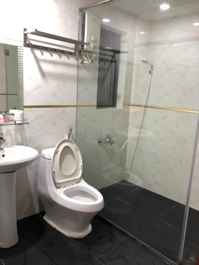 Hotel Quynh Anh Thành Pho Ho Chí Minh Esterno foto